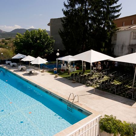 Hotel Segle XX Tremp Bagian luar foto