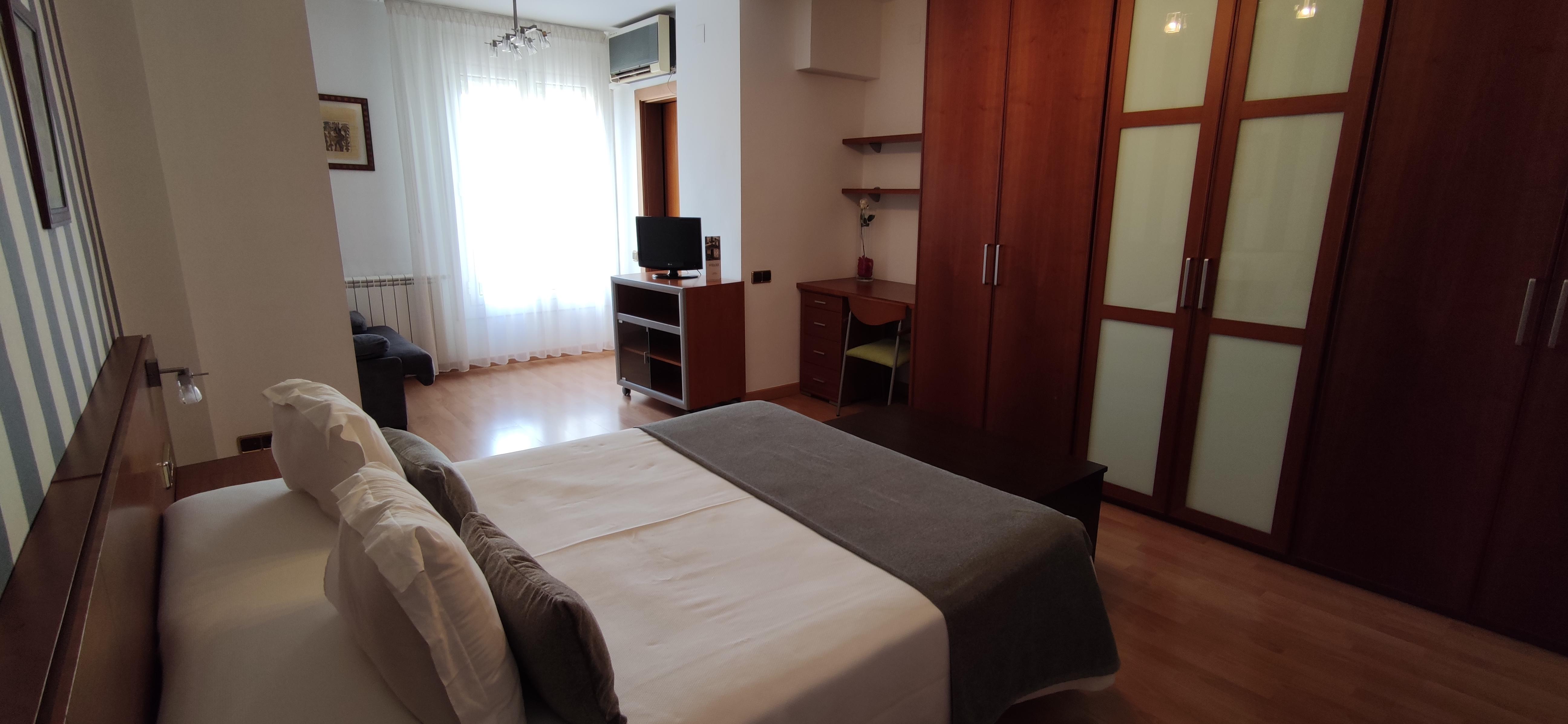 Hotel Segle XX Tremp Bagian luar foto