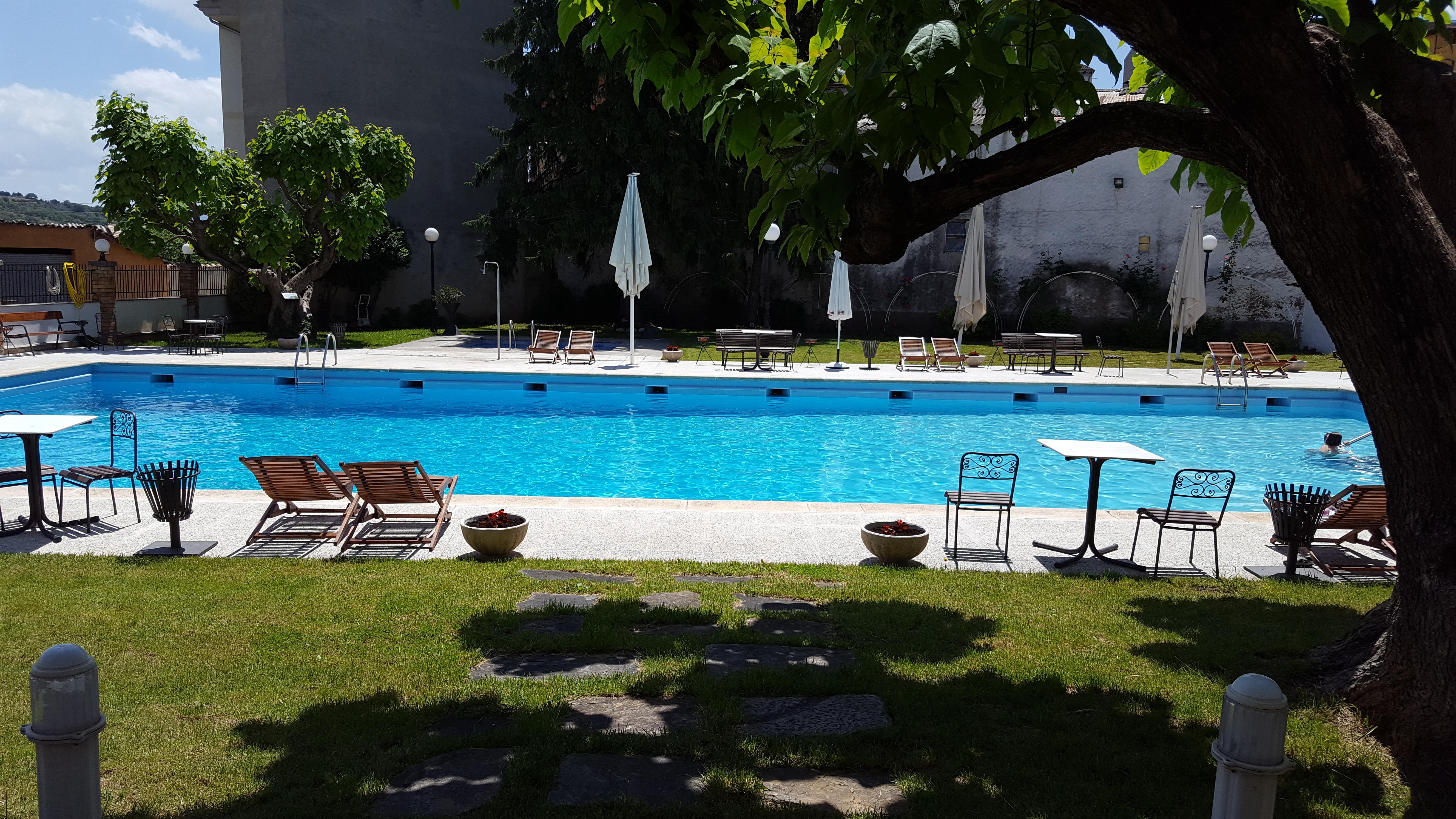 Hotel Segle XX Tremp Bagian luar foto