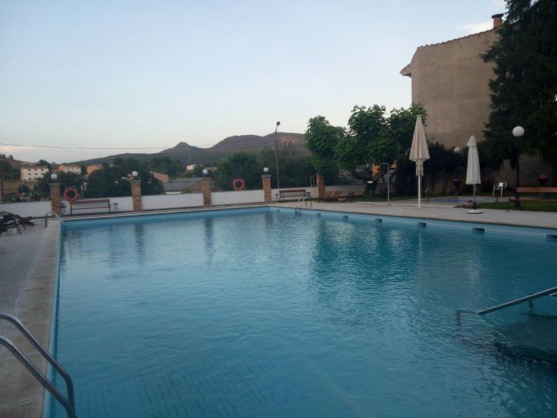 Hotel Segle XX Tremp Bagian luar foto